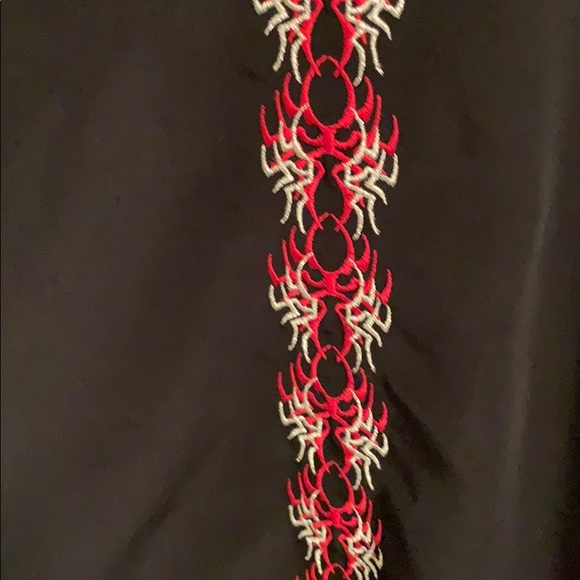 Dragonfly Clothing Co. Button up front shirt - Picture 5 of 8